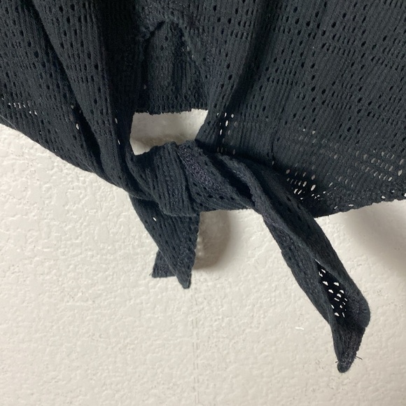 Madewell texture and thread, black crochet, sheer tie front top - Picture 4 of 6